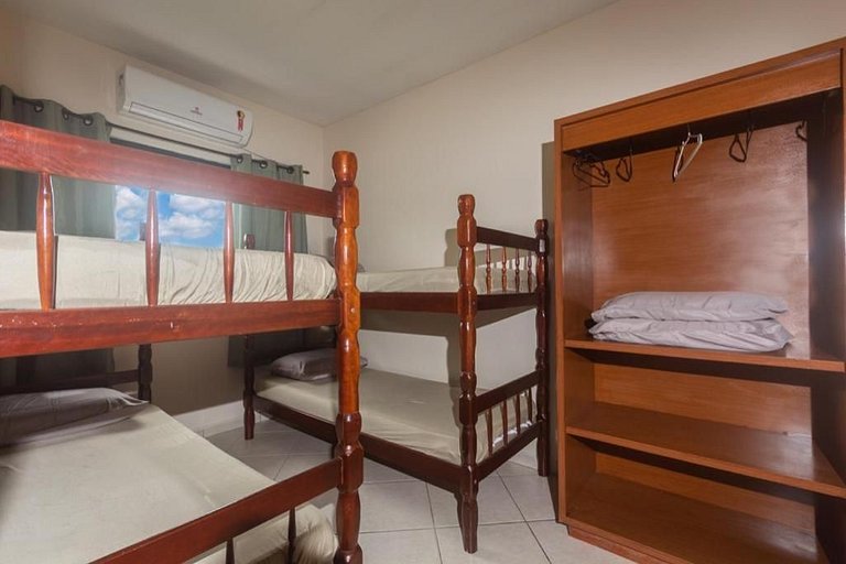 Apartamento 02 Dormitórios Piscina - Balneário Camboriú - SC