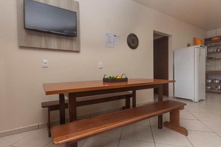 Apartamento 02 Dormitórios Piscina - Balneário Camboriú - SC