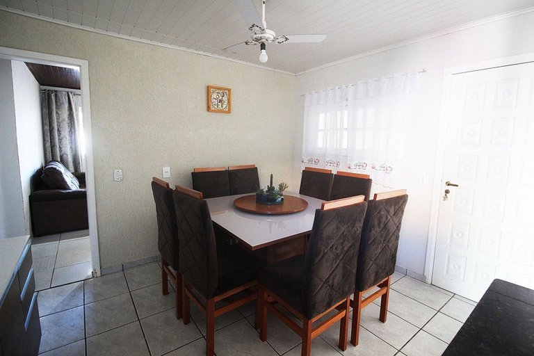 Casa com Piscina - Guaratuba - PR- Diárias a partir 49,90 po