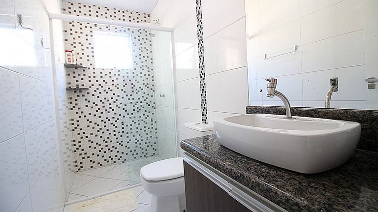 Casa com Piscina - Guaratuba - PR- Diárias a partir 49,90 po