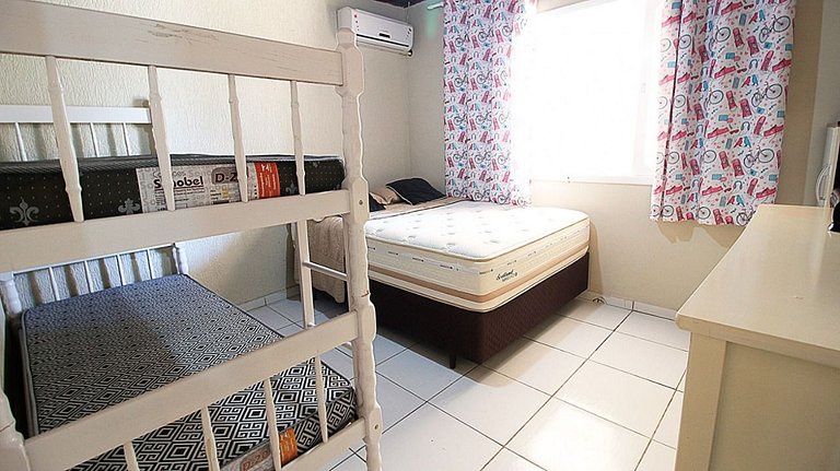 Casa com Piscina - Guaratuba - PR- Diárias a partir 49,90 po