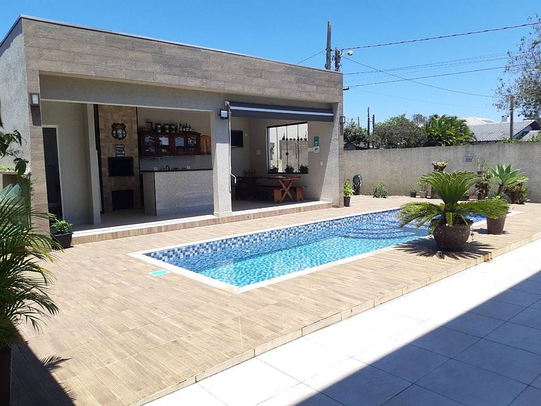 Casa com Piscina - Guaratuba - PR- Diárias a partir 49,90 po