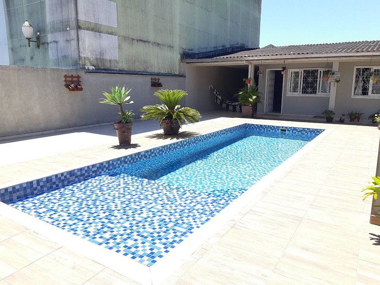 Casa com Piscina - Guaratuba - PR- Diárias a partir 49,90 po