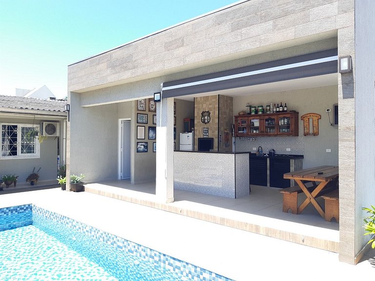 Casa com Piscina - Guaratuba - PR- Diárias a partir 49,90 po