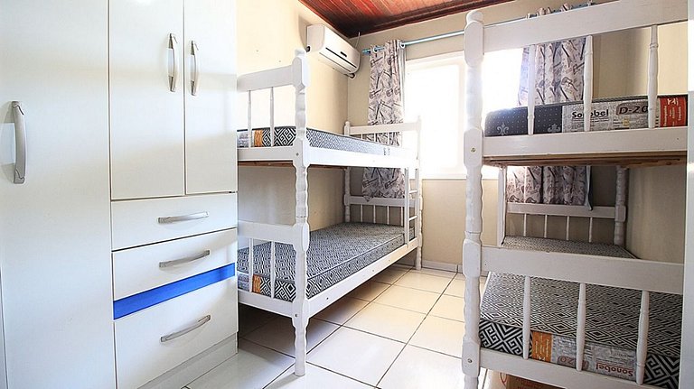 Casa com Piscina - Guaratuba - PR- Diárias a partir 49,90 po