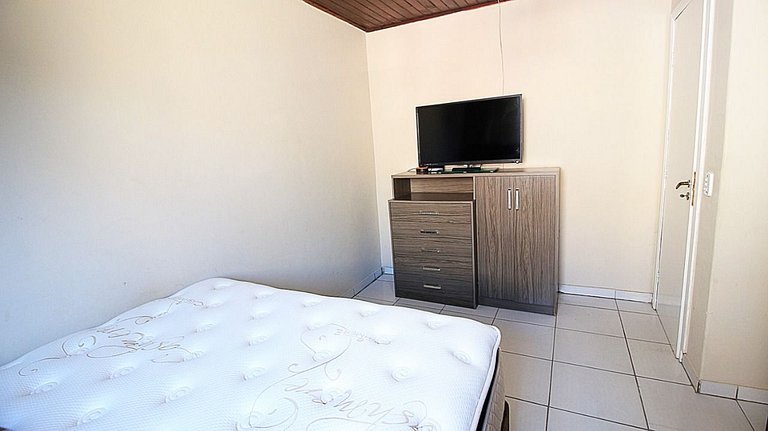 Casa com Piscina - Guaratuba - PR- Diárias a partir 49,90 po