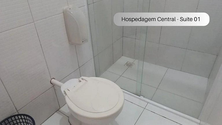 Studio Central Suíte - Diárias a partir de R$ 24,90 por pess