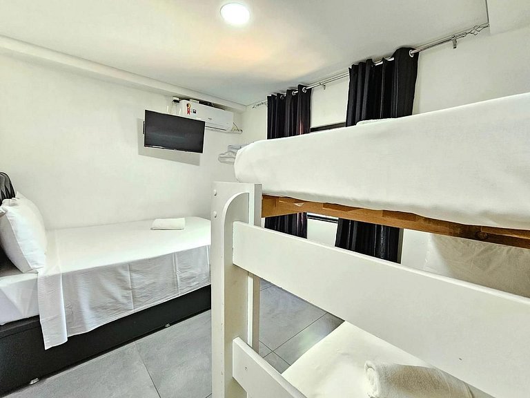 Casa 2 quartos 2 banheiros em meio a Área Verde - Diárias a