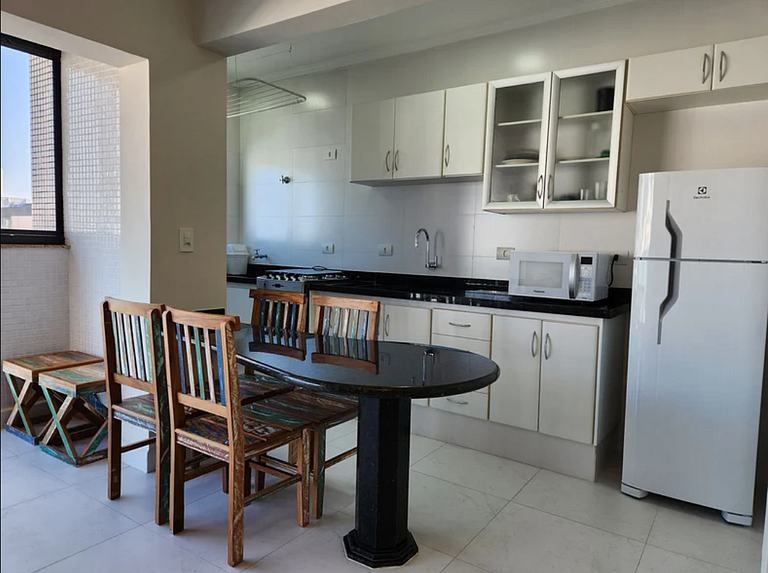 Apartamento 01 Quadra da Praia Pitangueiras 2172