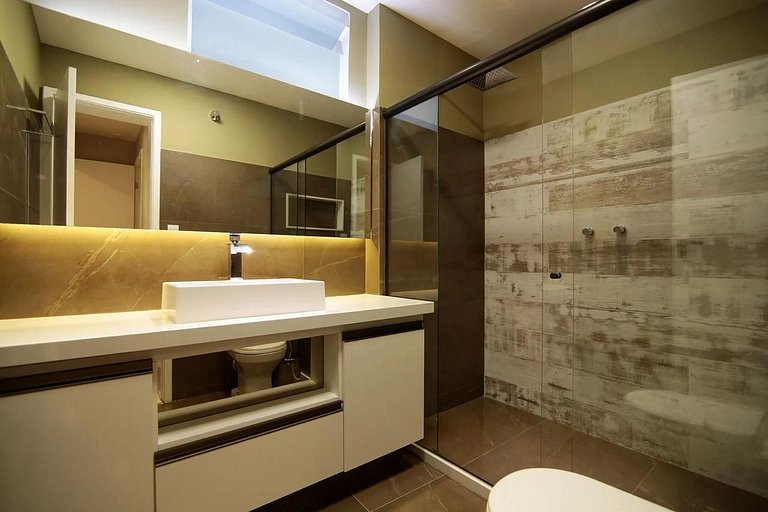 Cobertura com Terraço, BBQ e Piscina - 4 Quartos - Copacaban