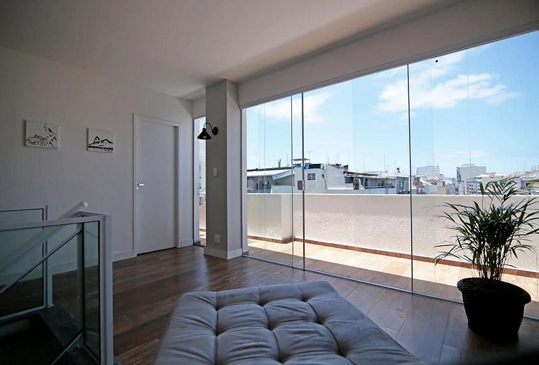 Cobertura com Terraço, BBQ e Piscina - 4 Quartos - Copacaban
