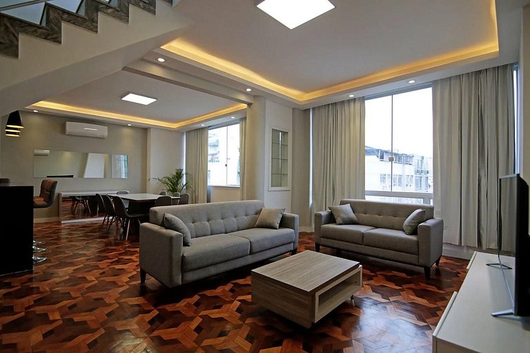 Cobertura com Terraço, BBQ e Piscina - 4 Quartos - Copacaban