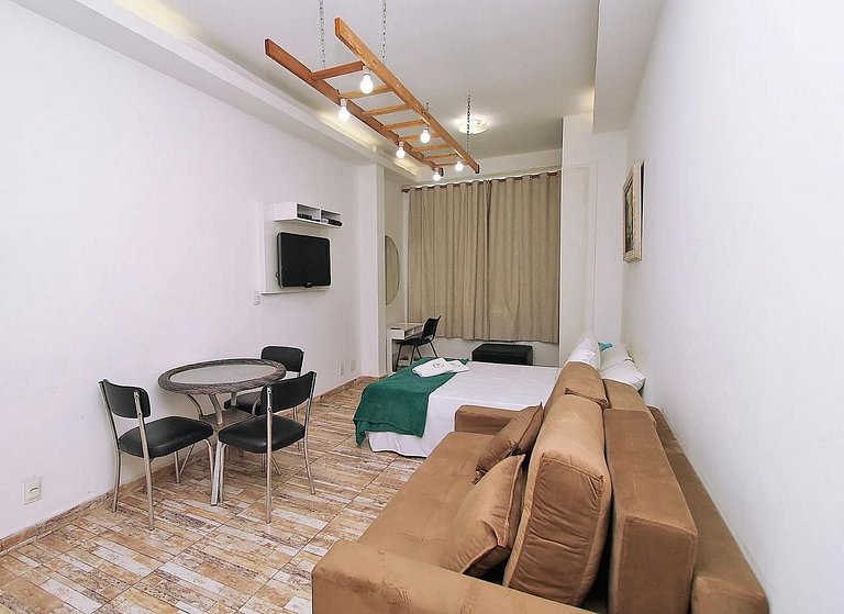 Studio para 4 pessoas com vista mar em Copacabana - RJ - Diá