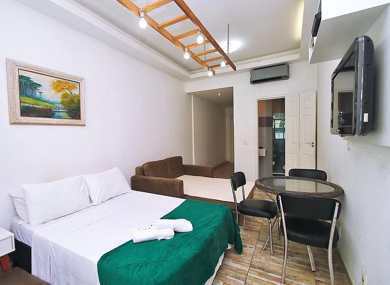 Studio para 4 pessoas com vista mar em Copacabana - RJ - Diá