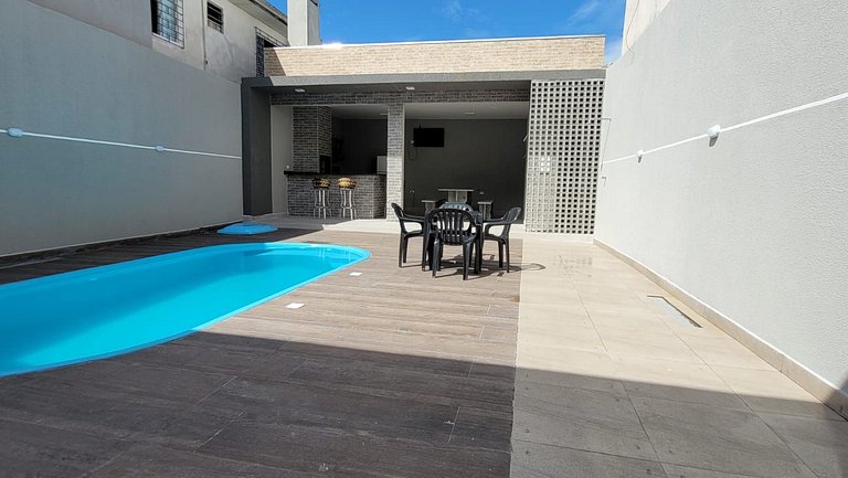 Casa com piscina em Guaratuba - PR