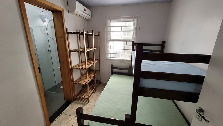Casa com piscina em Guaratuba - PR