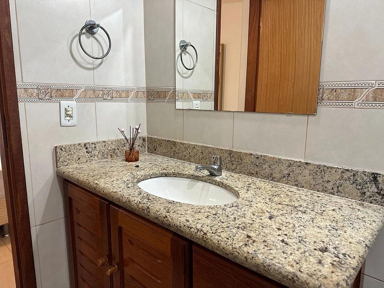 Apartamento Amplo 03 dormitórios - Rio das Ostras - RJ