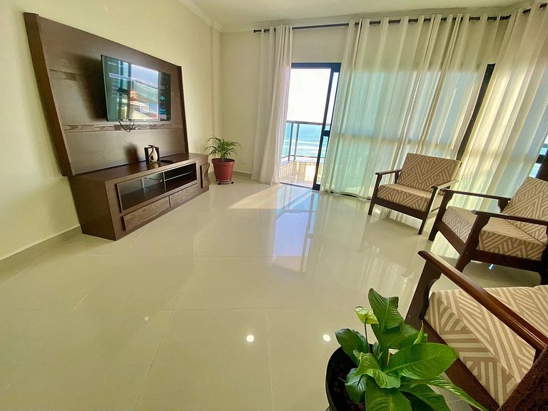 Apartamento 03 dormitórios Beira Mar