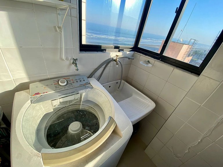 Apartamento 03 dormitórios Beira Mar
