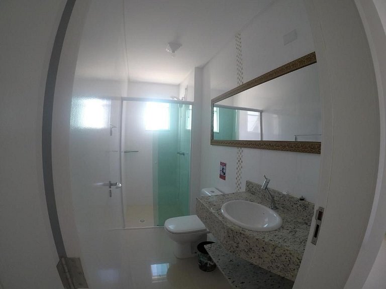 Apartamento 02 quartos - 500 metros da Praia de Bombinhas
