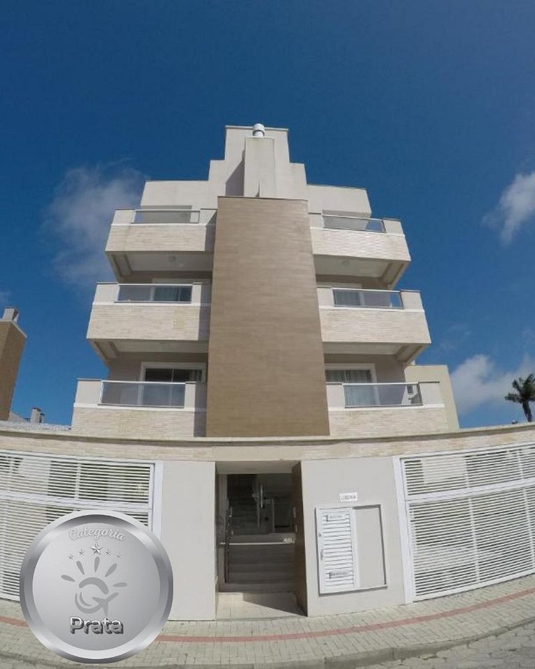 Apartamento 02 quartos - 500 metros da Praia de Bombinhas